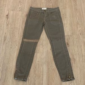 🚫SOLD🚫 Current Elliot Olive Moto Zip Ankle Skinny Jeans